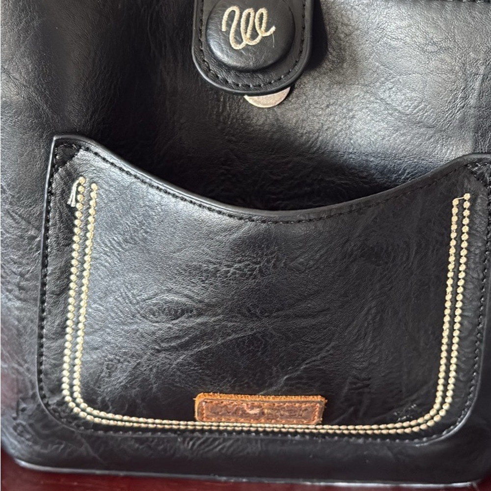 Elegant Black Leather Women's Bag